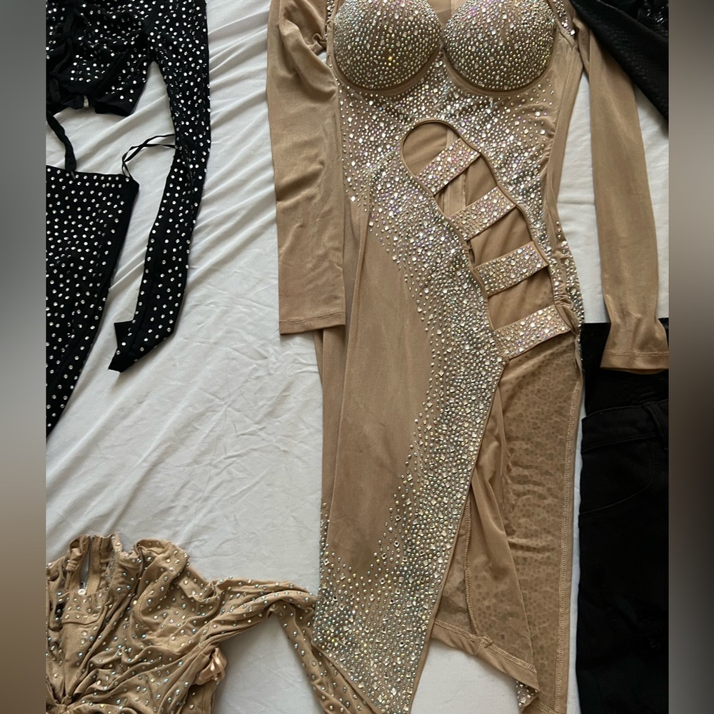 Luxurious Dress (size medium) from PoshbyV. Worn once, no damages.